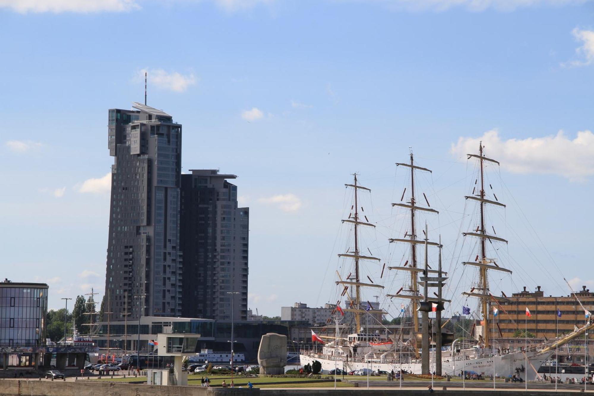 Apartamenty Sea Towers Gdynia Exteriör bild