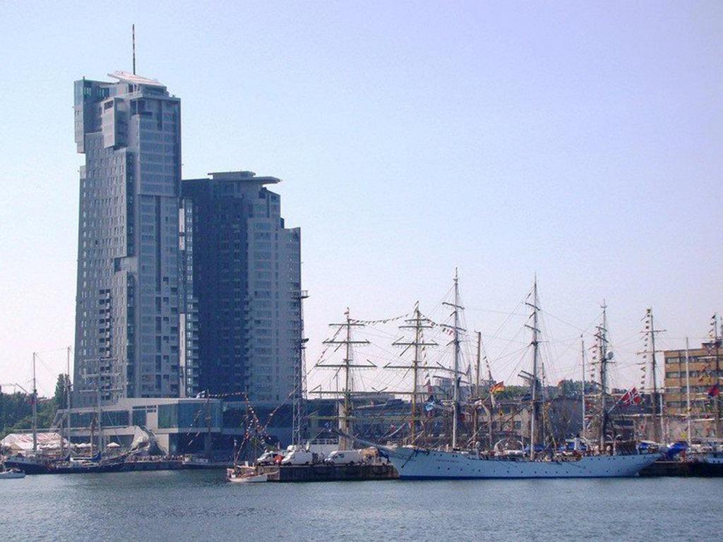 Apartamenty Sea Towers Gdynia Exteriör bild