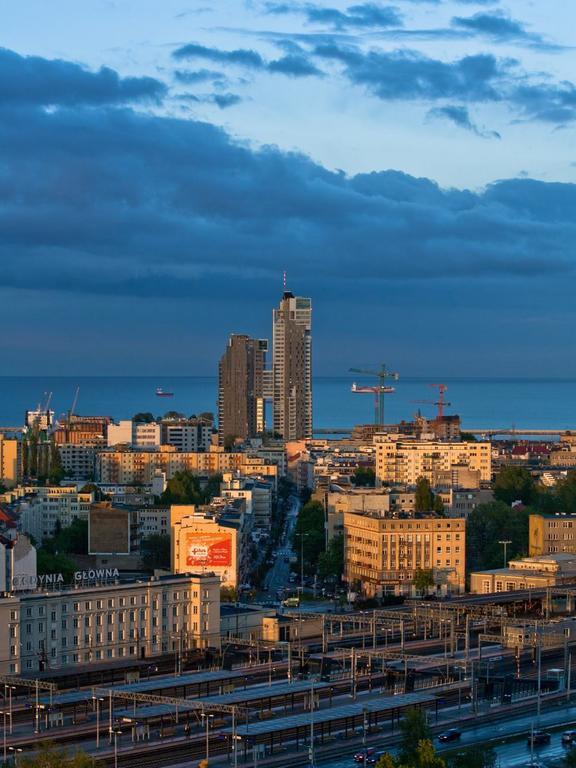 Apartamenty Sea Towers Gdynia Exteriör bild