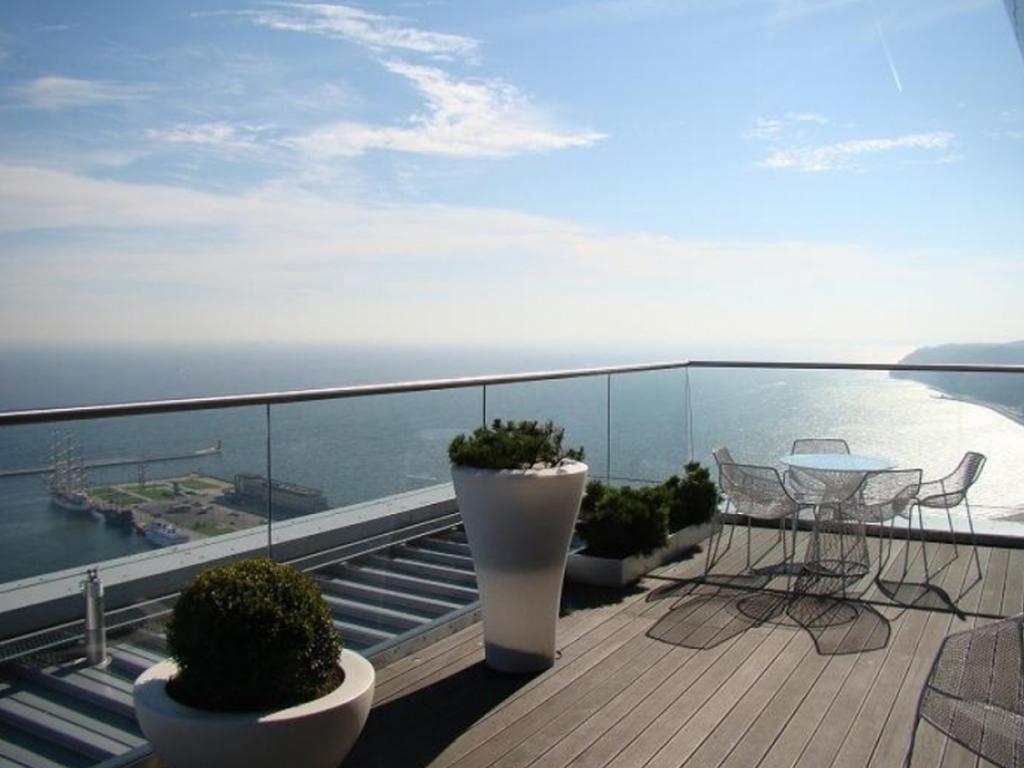 Apartamenty Sea Towers Gdynia Exteriör bild